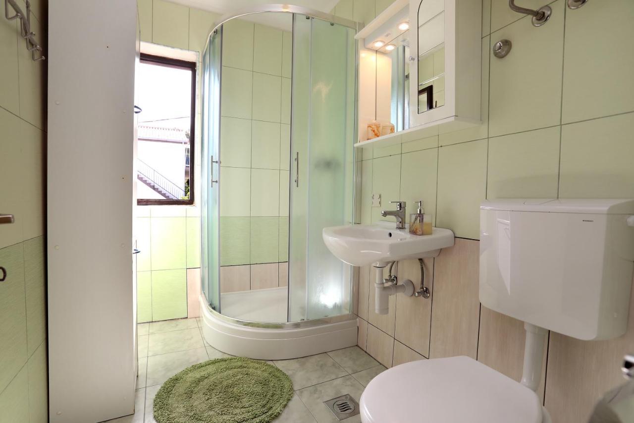 Apartman Karaga تروغير المظهر الخارجي الصورة