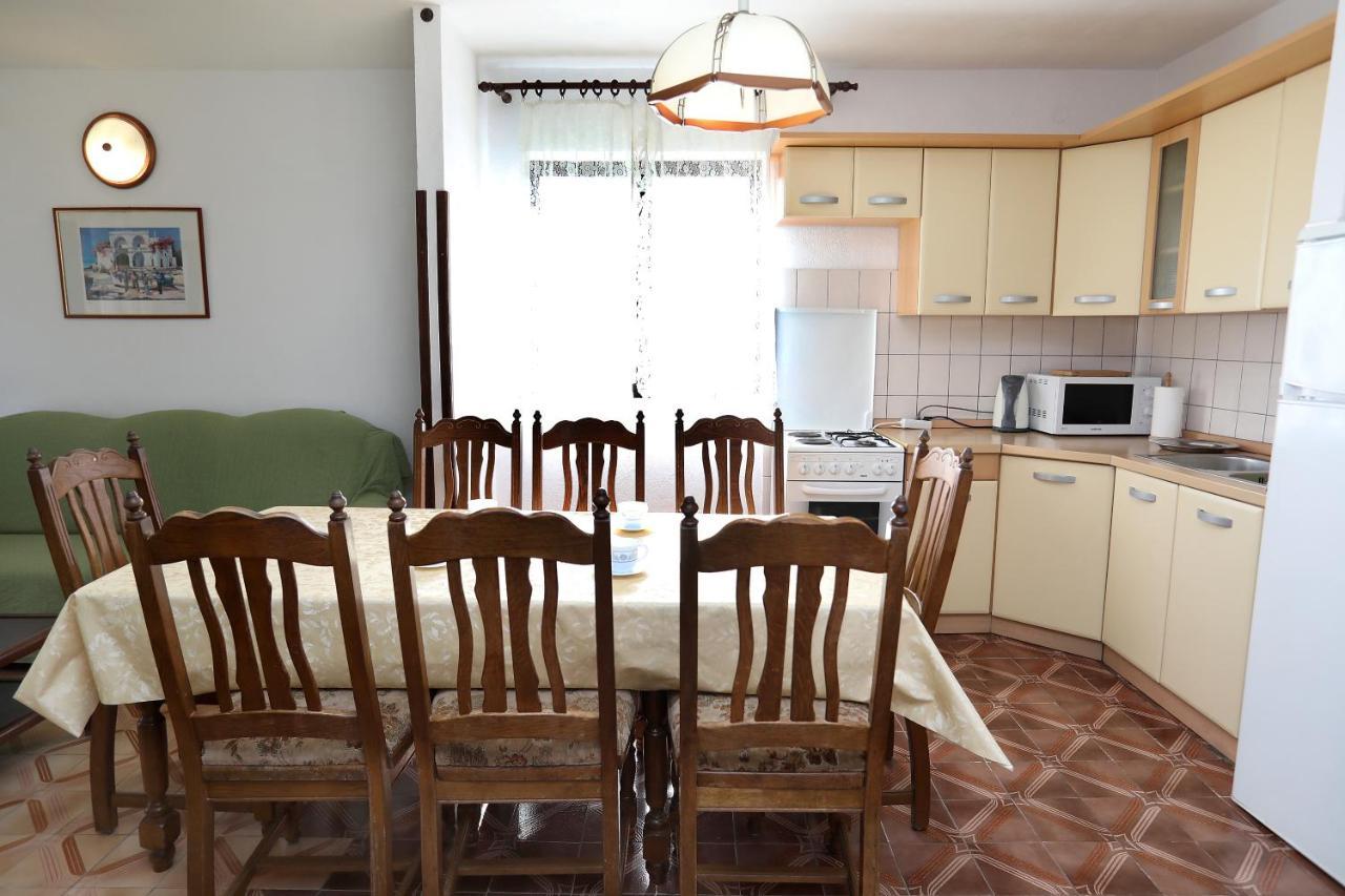 Apartman Karaga تروغير المظهر الخارجي الصورة