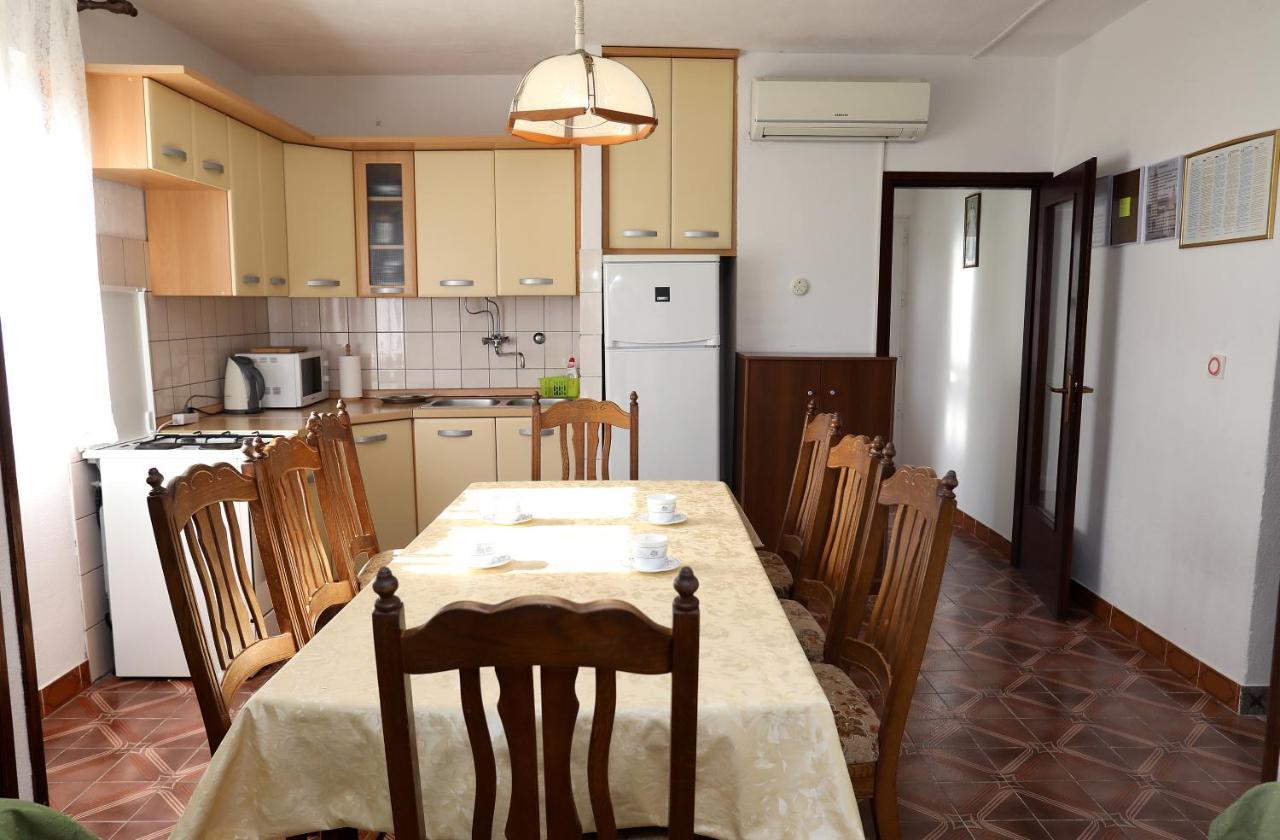 Apartman Karaga تروغير المظهر الخارجي الصورة